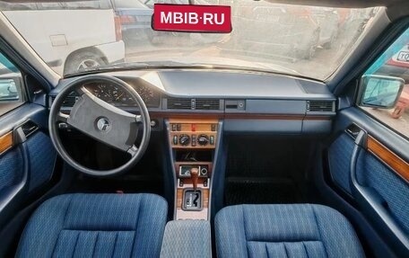 Mercedes-Benz W124, 1990 год, 320 000 рублей, 6 фотография
