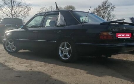 Mercedes-Benz W124, 1990 год, 320 000 рублей, 11 фотография