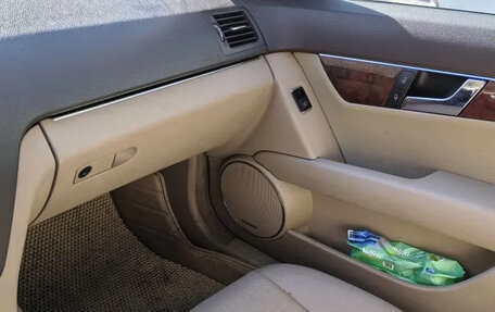 Mercedes-Benz C-Класс, 2009 год, 1 300 000 рублей, 7 фотография