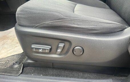 Toyota Land Cruiser Prado 150 рестайлинг 2, 2018 год, 4 880 000 рублей, 8 фотография