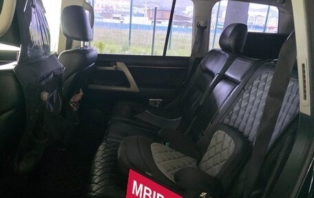 Toyota Land Cruiser 200, 2011 год, 2 900 000 рублей, 11 фотография