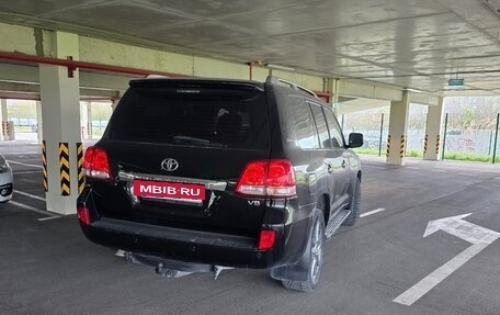 Toyota Land Cruiser 200, 2011 год, 2 900 000 рублей, 5 фотография