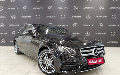 Mercedes-Benz E-Класс, 2019 год, 3 850 000 рублей, 3 фотография