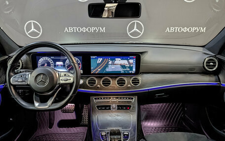 Mercedes-Benz E-Класс, 2019 год, 3 850 000 рублей, 14 фотография