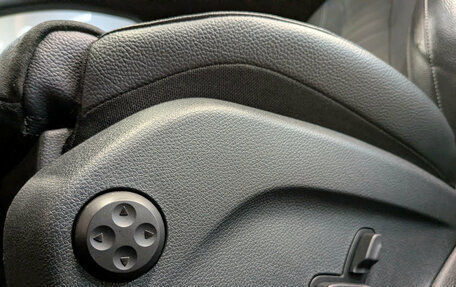 Mercedes-Benz E-Класс, 2019 год, 3 850 000 рублей, 27 фотография