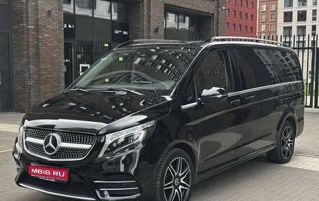 Mercedes-Benz V-Класс, 2021 год, 5 700 000 рублей, 1 фотография