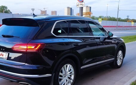 Volkswagen Touareg III, 2020 год, 5 950 000 рублей, 4 фотография