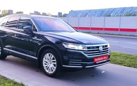 Volkswagen Touareg III, 2020 год, 5 950 000 рублей, 6 фотография