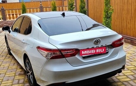 Toyota Camry, 2019 год, 2 500 000 рублей, 5 фотография