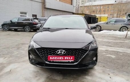 Hyundai Solaris II рестайлинг, 2021 год, 1 440 000 рублей, 2 фотография