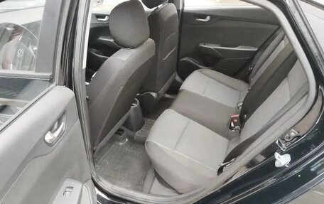 Hyundai Solaris II рестайлинг, 2021 год, 1 440 000 рублей, 7 фотография