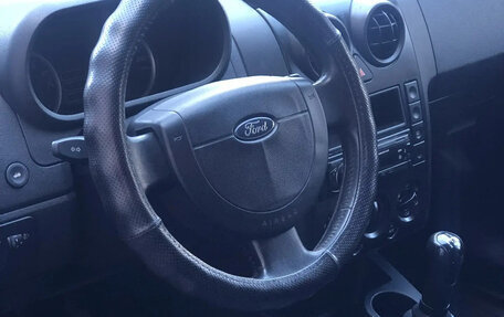 Ford Fusion I, 2005 год, 290 000 рублей, 13 фотография