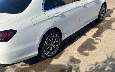 Mercedes-Benz E-Класс, 2020 год, 6 350 000 рублей, 5 фотография