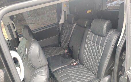 Toyota Voxy II, 2012 год, 1 700 000 рублей, 6 фотография