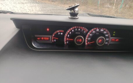 Toyota Voxy II, 2012 год, 1 700 000 рублей, 9 фотография