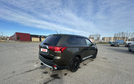 Mitsubishi Outlander III рестайлинг 3, 2015 год, 1 400 000 рублей, 6 фотография