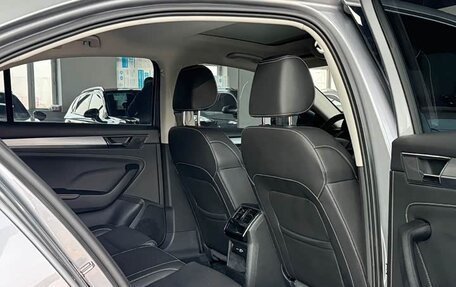 Skoda Superb III рестайлинг, 2023 год, 2 000 000 рублей, 16 фотография
