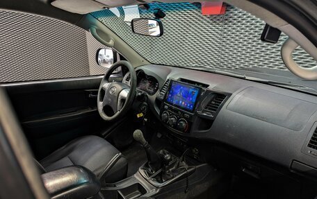 Toyota Hilux VII, 2014 год, 1 299 000 рублей, 20 фотография