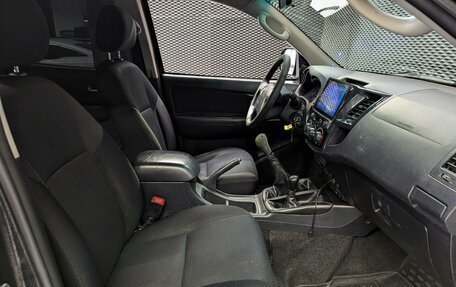 Toyota Hilux VII, 2014 год, 1 299 000 рублей, 21 фотография