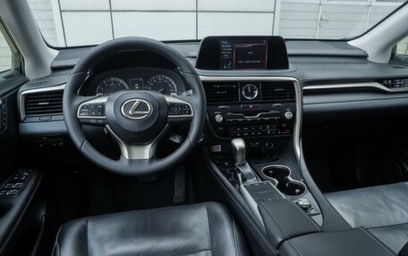 Lexus RX IV рестайлинг, 2019 год, 4 360 000 рублей, 11 фотография