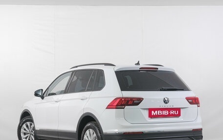 Volkswagen Tiguan II, 2021 год, 2 849 000 рублей, 5 фотография