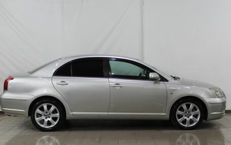 Toyota Avensis III рестайлинг, 2005 год, 690 000 рублей, 5 фотография