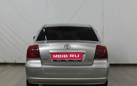 Toyota Avensis III рестайлинг, 2005 год, 690 000 рублей, 7 фотография