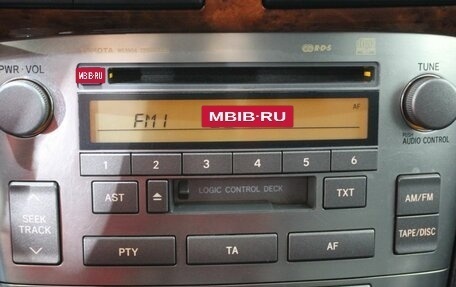 Toyota Avensis III рестайлинг, 2005 год, 690 000 рублей, 17 фотография