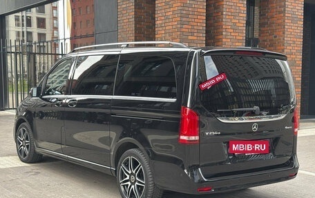 Mercedes-Benz V-Класс, 2021 год, 5 700 000 рублей, 6 фотография