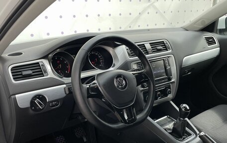 Volkswagen Jetta VI, 2017 год, 1 290 000 рублей, 15 фотография