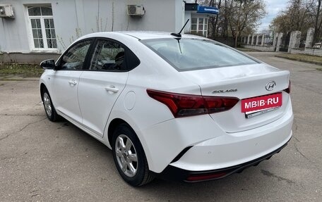 Hyundai Solaris II рестайлинг, 2021 год, 1 650 000 рублей, 6 фотография