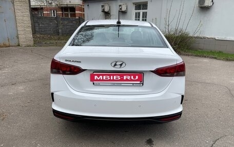 Hyundai Solaris II рестайлинг, 2021 год, 1 650 000 рублей, 5 фотография