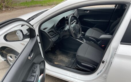 Hyundai Solaris II рестайлинг, 2021 год, 1 650 000 рублей, 13 фотография