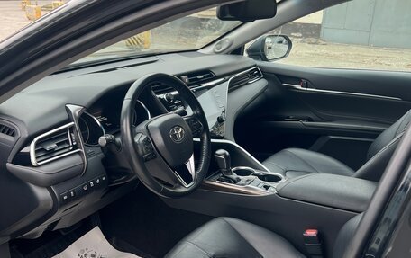 Toyota Camry, 2019 год, 3 350 000 рублей, 9 фотография