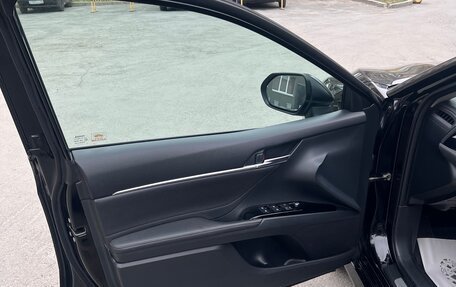 Toyota Camry, 2019 год, 3 350 000 рублей, 10 фотография