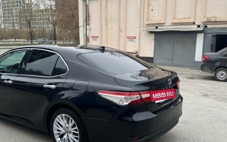 Toyota Camry, 2019 год, 3 350 000 рублей, 4 фотография