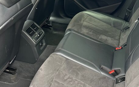 Audi A4, 2017 год, 2 500 000 рублей, 10 фотография