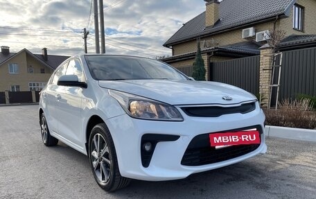 KIA Rio IV, 2017 год, 1 200 000 рублей, 2 фотография