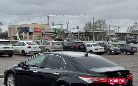 Toyota Camry, 2019 год, 2 990 000 рублей, 6 фотография