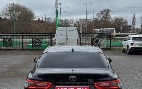 Toyota Camry, 2019 год, 2 990 000 рублей, 5 фотография