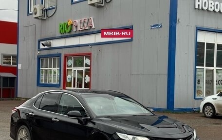 Toyota Camry, 2019 год, 2 990 000 рублей, 3 фотография