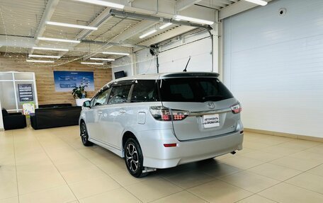 Toyota Wish II, 2016 год, 1 669 000 рублей, 4 фотография