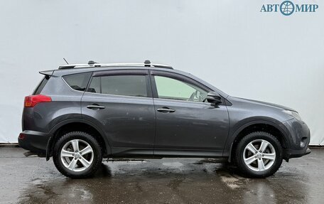 Toyota RAV4, 2015 год, 2 050 000 рублей, 4 фотография