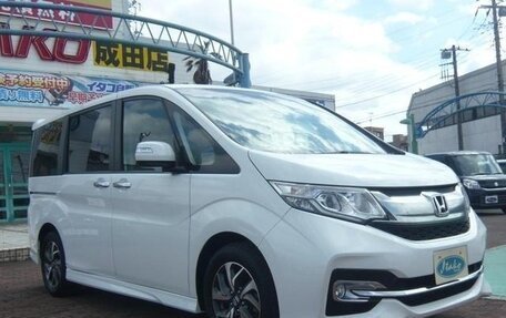 Honda Stepwgn IV, 2017 год, 1 450 000 рублей, 3 фотография