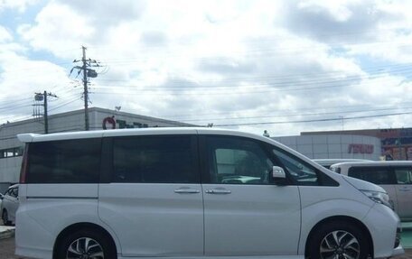 Honda Stepwgn IV, 2017 год, 1 450 000 рублей, 7 фотография