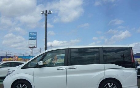 Honda Stepwgn IV, 2017 год, 1 450 000 рублей, 8 фотография