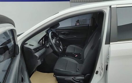 Toyota Vios III, 2021 год, 1 050 000 рублей, 7 фотография