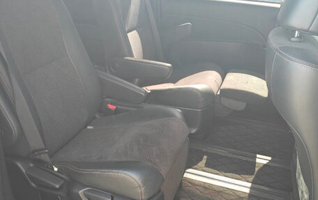 Toyota Estima III рестайлинг -2, 2018 год, 2 900 000 рублей, 9 фотография