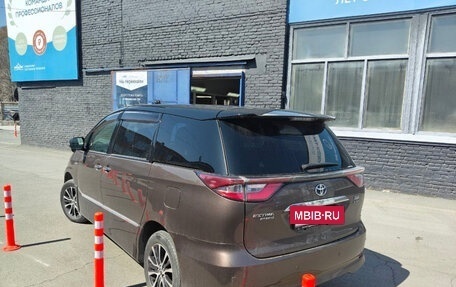 Toyota Estima III рестайлинг -2, 2018 год, 2 900 000 рублей, 3 фотография