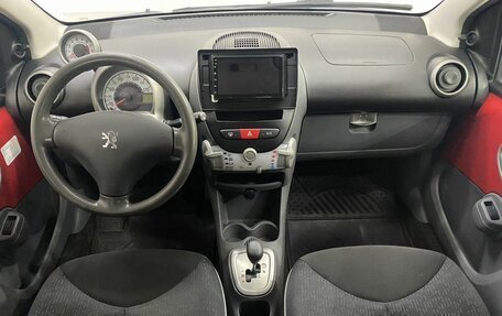 Peugeot 107 I рестайлинг, 2011 год, 420 000 рублей, 11 фотография
